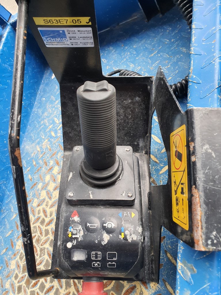 Bedienpult Arbeitsbühne