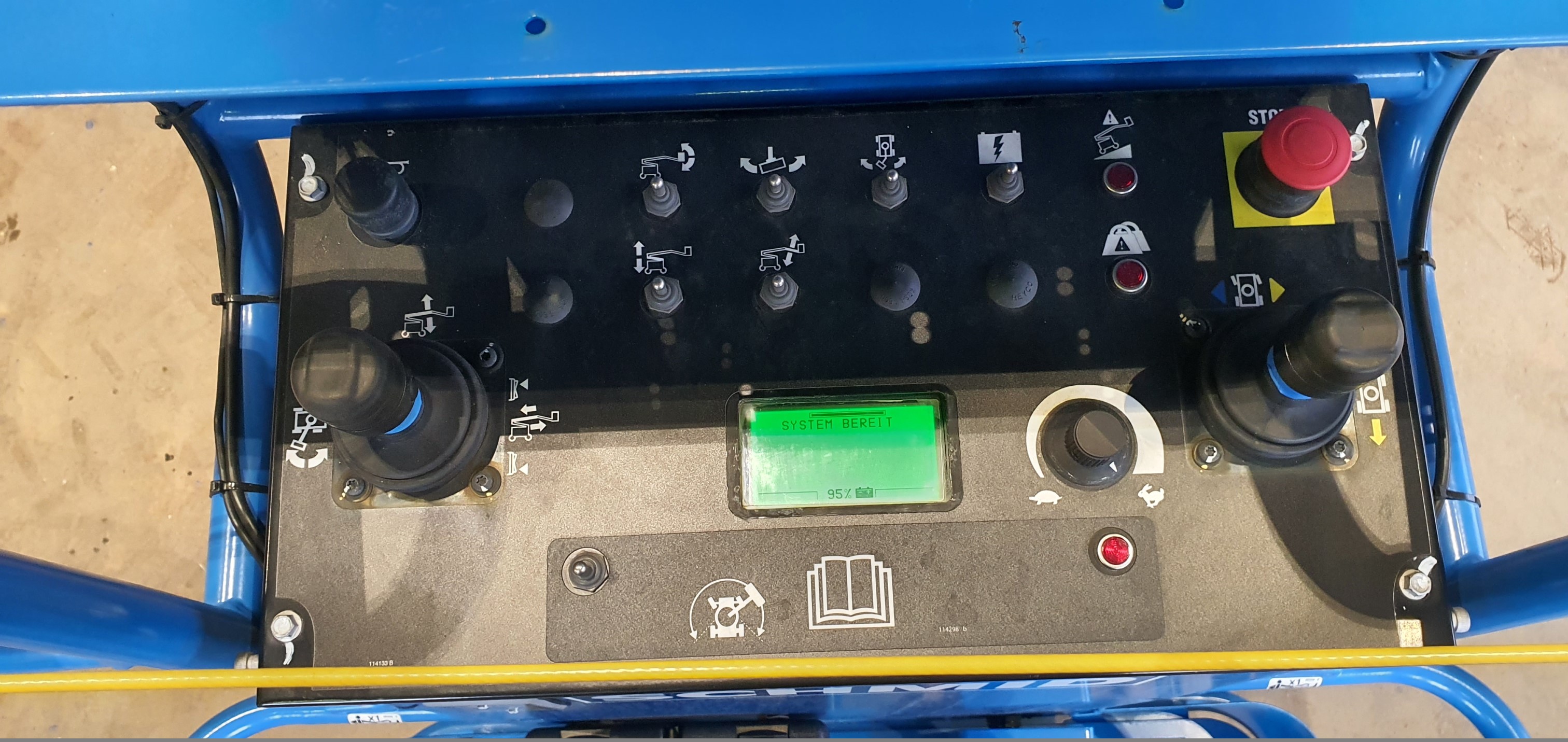 Bedienpult Arbeitsbühne