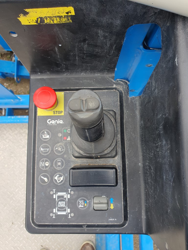 Bedienpult Arbeitsbühne