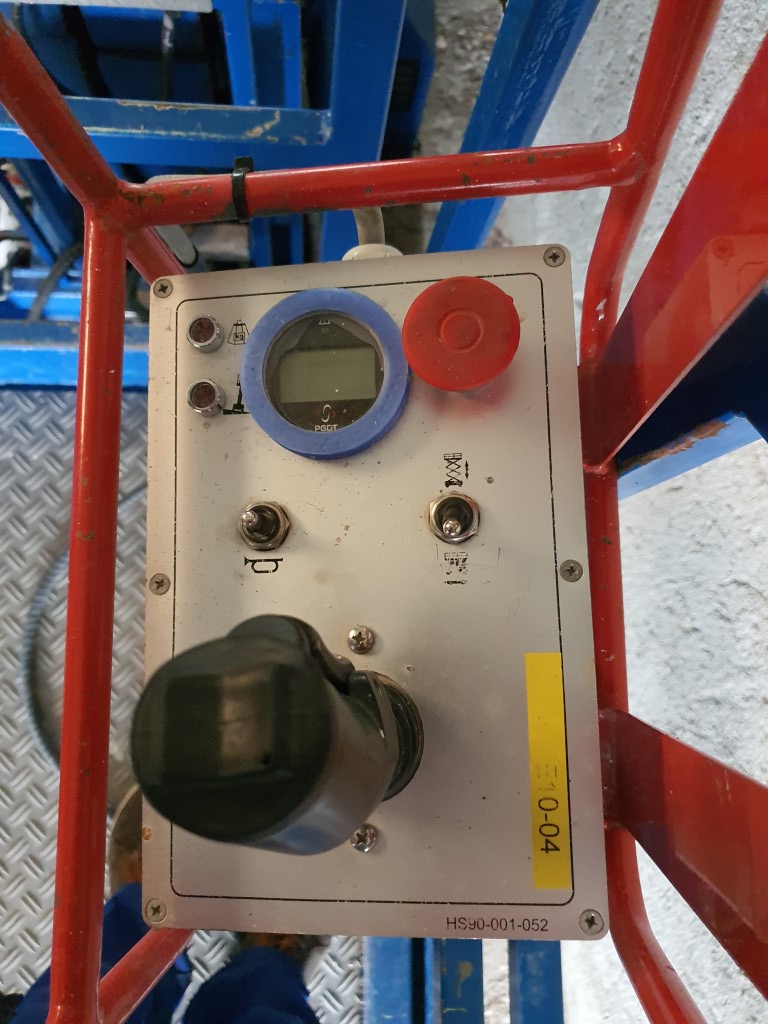 Bedienpult Arbeitsbühne