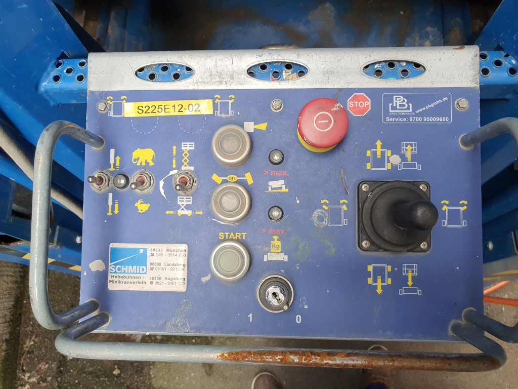 Bedienpult Arbeitsbühne